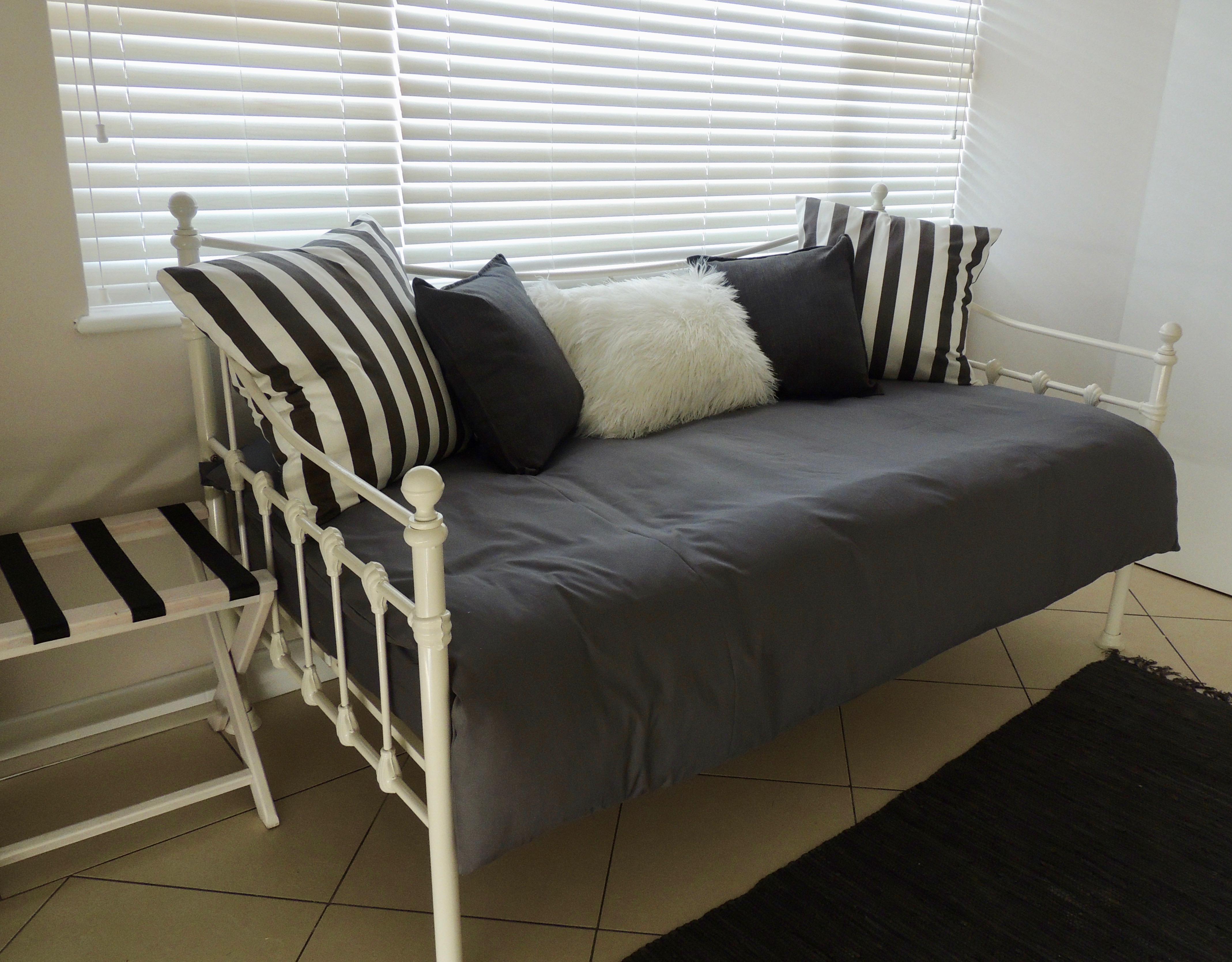 La Mer Guesthouse Port Elizabeth Ngoại thất bức ảnh