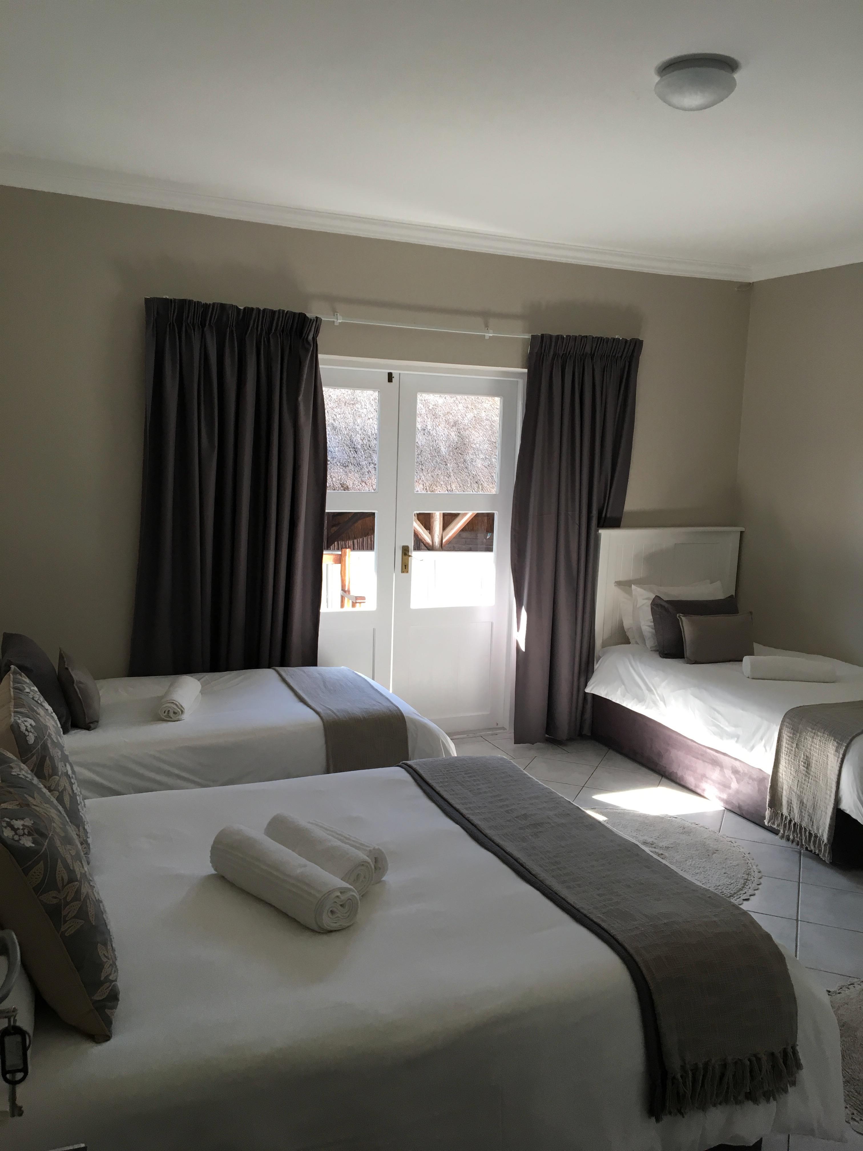 La Mer Guesthouse Port Elizabeth Ngoại thất bức ảnh