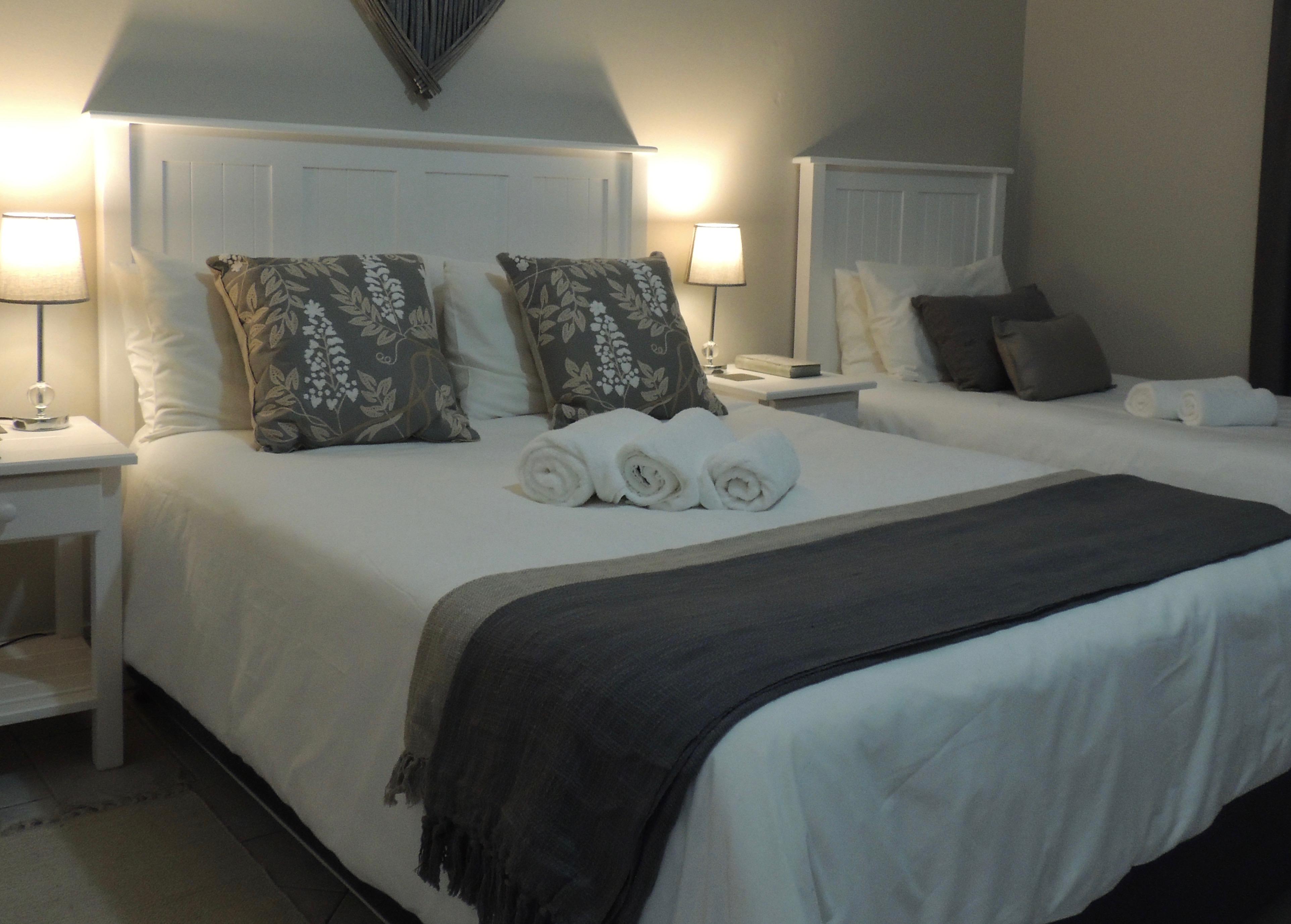 La Mer Guesthouse Port Elizabeth Ngoại thất bức ảnh